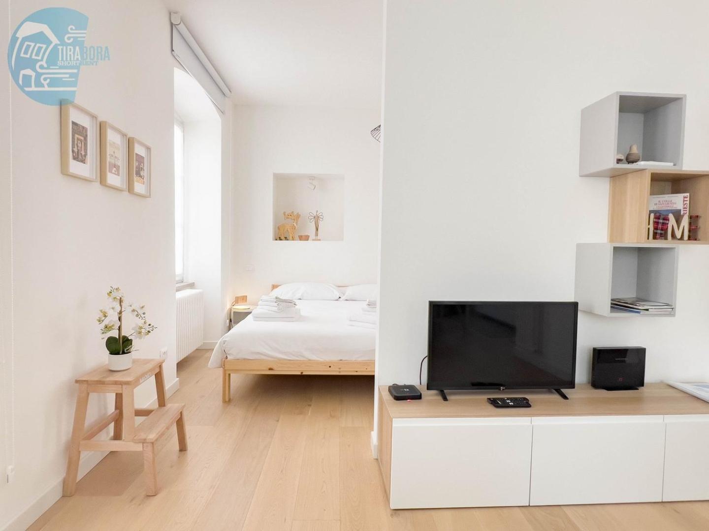 Corridoni 2B Tirabora Short Rent Apartment Триест Екстериор снимка